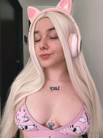 Full leaked Foxyuzumaki private onlyfans photo