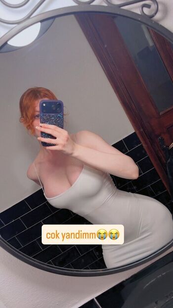 Full leaked Fraaoula private onlyfans photo