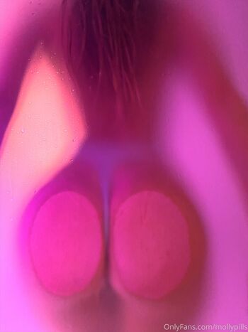 Full leaked Freemollypills private onlyfans photo