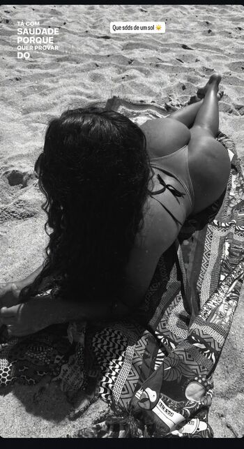 Full leaked Gabriellasiqueiraah private onlyfans photo