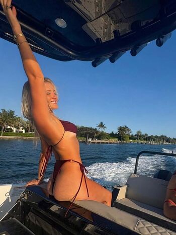 Full leaked Genevaalacorte private onlyfans photo