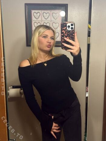 Full leaked Giadaryann private onlyfans photo