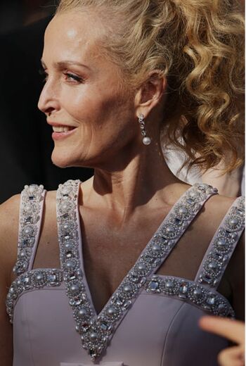 Gillian Anderson
