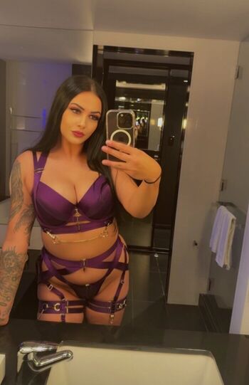 glitterxkittenx