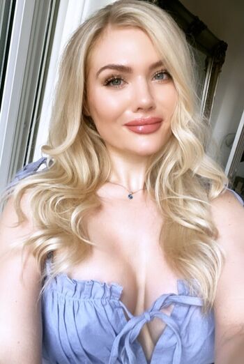 Full leaked Goddess dommelia private onlyfans photo