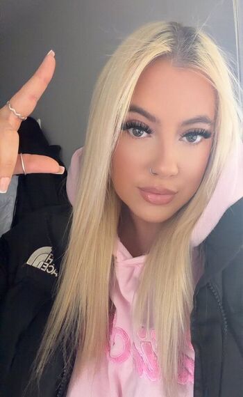 Full leaked Goddess hollyx private onlyfans photo