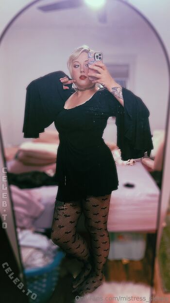 Goddess_sleepy
