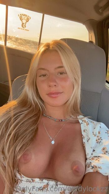 Full leaked Goldylockzz private onlyfans photo