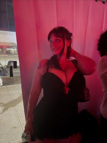 Full leaked Gracekivlin private onlyfans photo