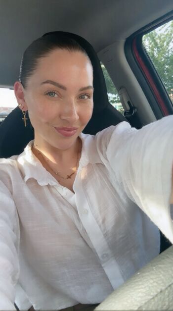 Gracie Lewis