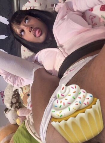 Full leaked Gurlzndcxrpsez private onlyfans photo