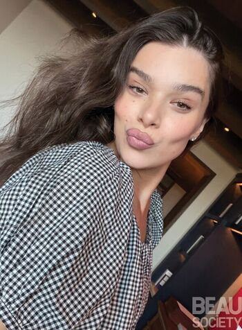 Full leaked Hailee steinfeld private onlyfans photo