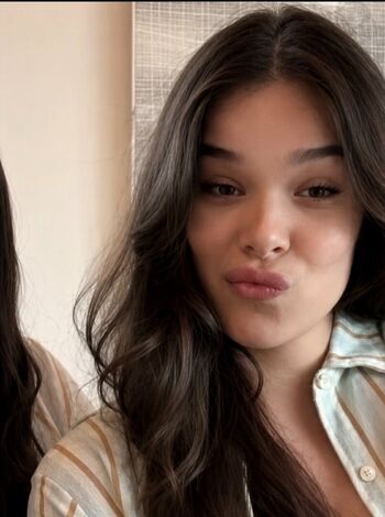 Full leaked Hailee steinfeld private onlyfans photo