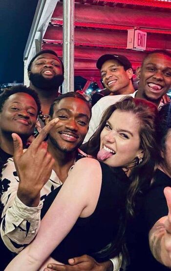 Full leaked Hailee steinfeld  page private onlyfans photo