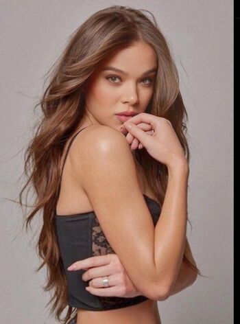 Full leaked Hailee steinfeld private onlyfans photo