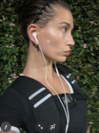Hailey Baldwin Bieber