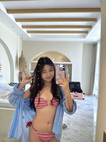 Full leaked Hanavocado private onlyfans photo