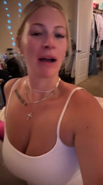 Full leaked Hannah grace private onlyfans photo