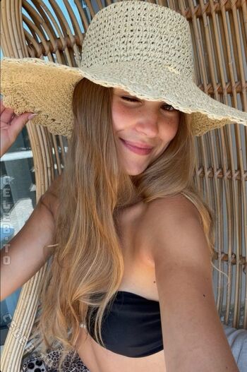 Full leaked Hannah trk private onlyfans photo