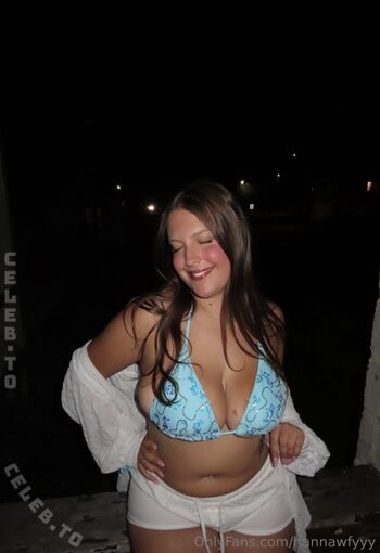 Full leaked Hannawfyyy page private onlyfans photo
