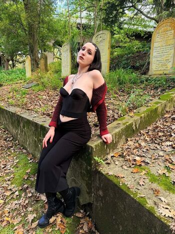 Full leaked Harley quinn smith private onlyfans photo