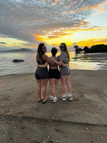 Full leaked Havealaffwithsaff private onlyfans photo
