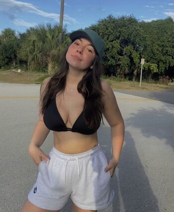 Full leaked Hayley benson private onlyfans photo