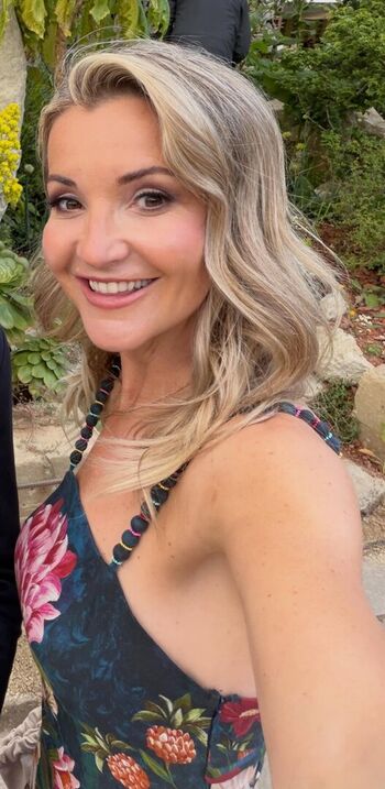 Helen Skelton