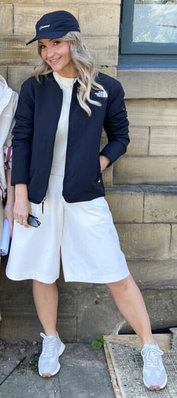Helen Skelton