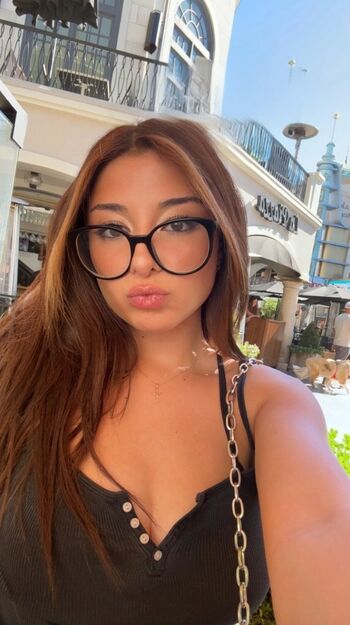 Full leaked Helydia private onlyfans photo