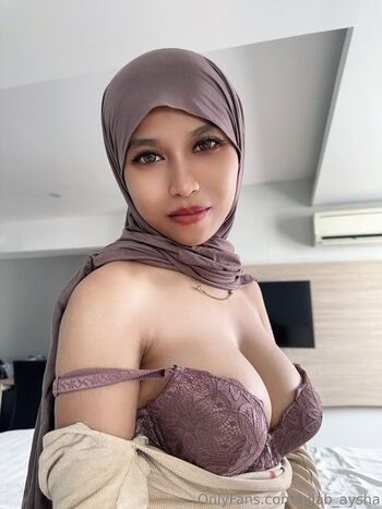 Full leaked Hijab aysha private onlyfans photo