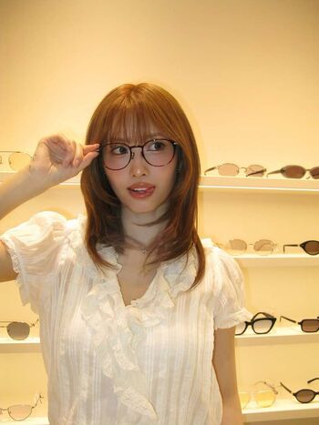 Hirai Momo
