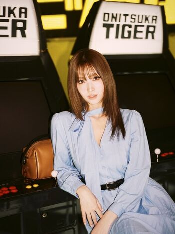 Hirai Momo