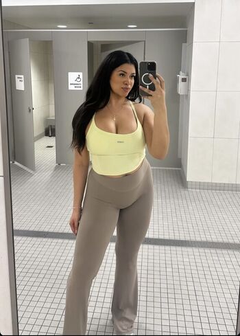 Full leaked Hispanic private onlyfans photo