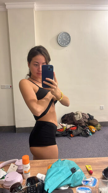 🔥 Hitchhikercourtney leaked private photo uncensored full