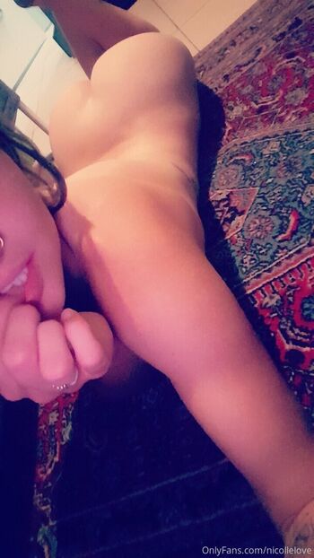 Holistic Nicole