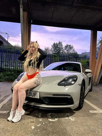 Full leaked Holly minshull private onlyfans photo