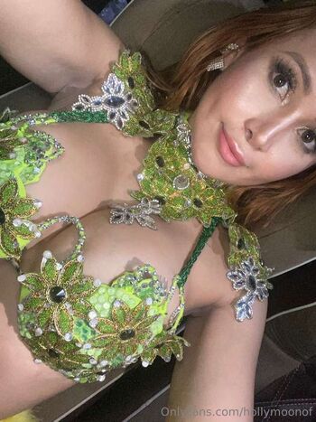 Full leaked Holly moon private onlyfans photo
