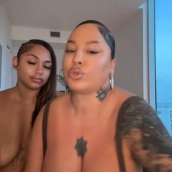 Full leaked Honeydrip private onlyfans photo