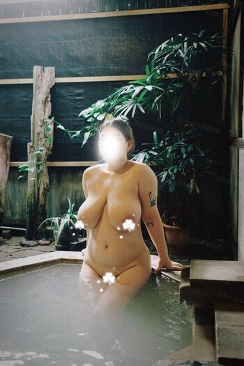 Full leaked Hsli private onlyfans photo
