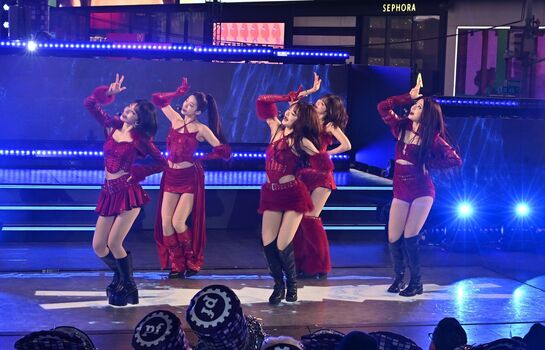 🔥 Huh yunjin  page leaked private photo uncensored full