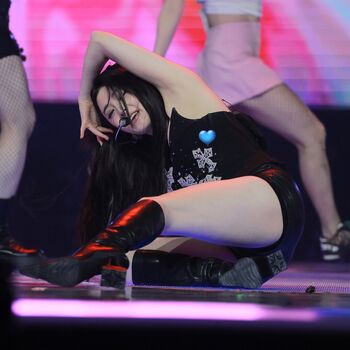 🔥 Huh yunjin  page leaked private photo uncensored full