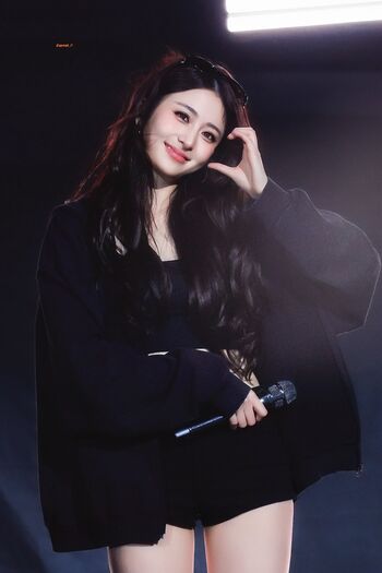 🔥 Huh yunjin  page leaked private photo uncensored full