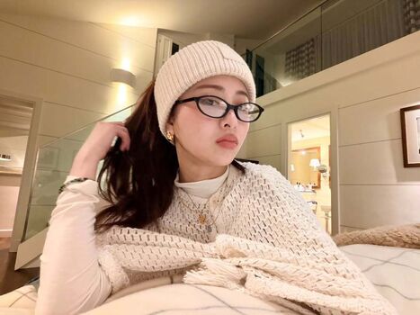 🔥 Huh yunjin  page leaked private photo uncensored full