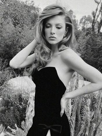 Full leaked Hunter schafer private onlyfans photo