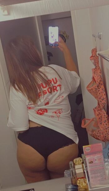 Full leaked Hyraldia private onlyfans photo