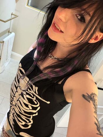 🔥 Ickypeach  page leaked private photo uncensored full