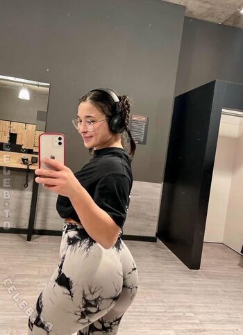 Full leaked Ilaais private onlyfans photo