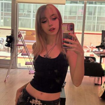 🔥 Iluvmeww page leaked private photo uncensored full