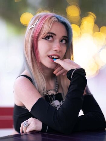 🔥 Iluvmeww page leaked private photo uncensored full